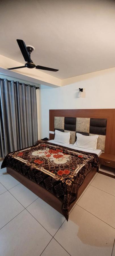 Hotel Snow Country Villa Manāli Extérieur photo